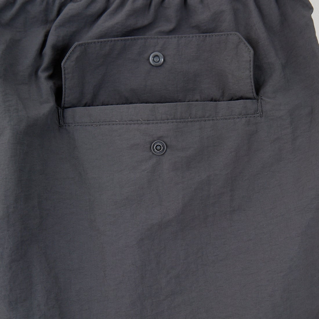 The Endless Summer [エンドレスサマー] ハンティントン ナイロンショーツ [SD-25574002] 02 CHARCOA