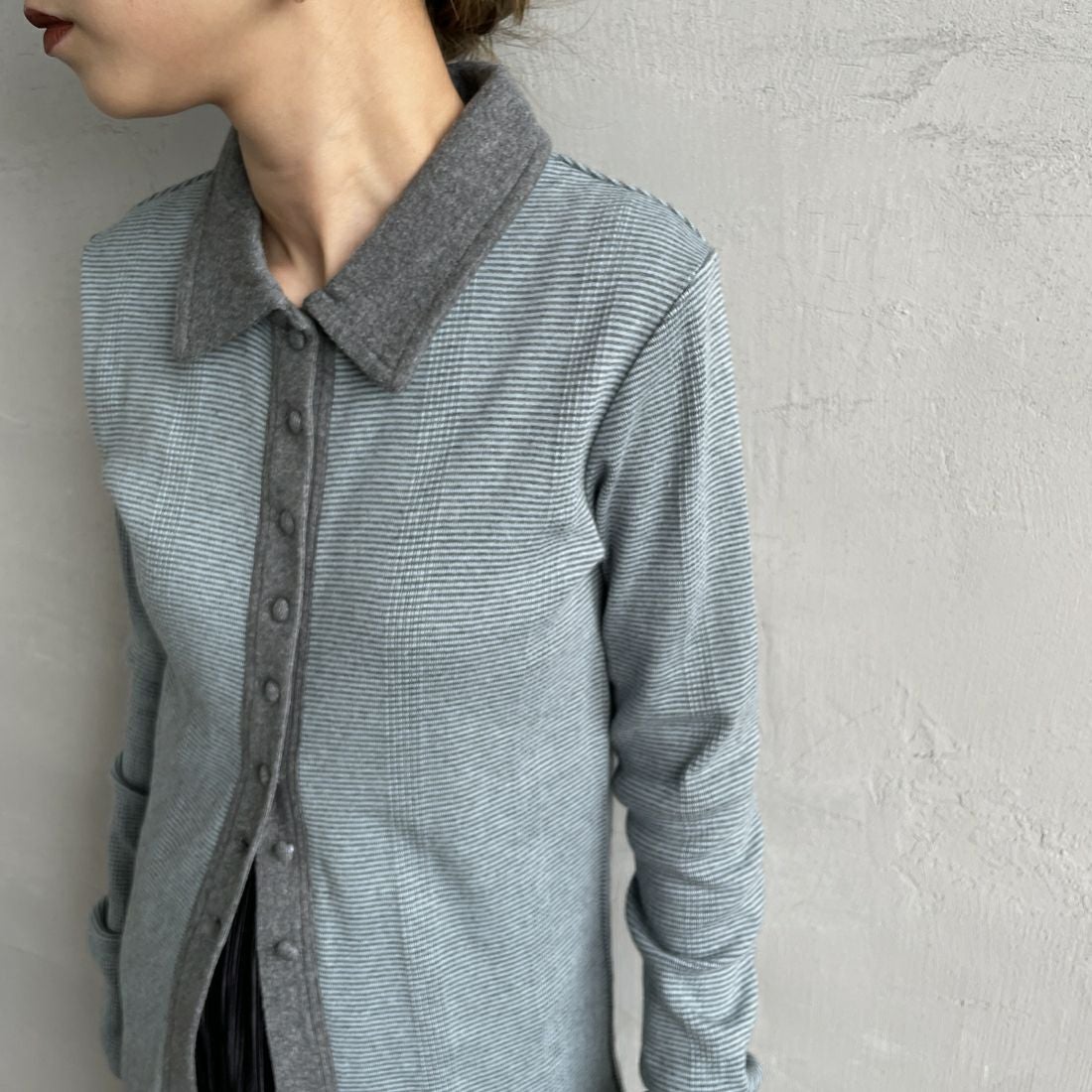 Robert P.Miller [ロバートピーミラー] 別注 パネルリブ ポロカーディガン [RM254-2179IN-JF] CLOUD &&モデル身長：150cm 着用サイズ：F&&