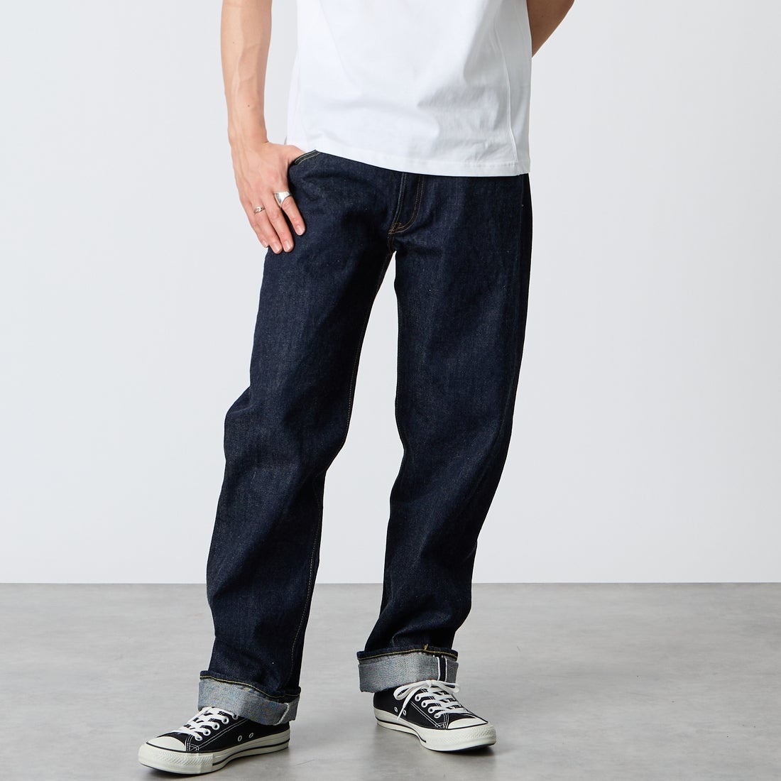 421A O.W&&モデル身長：177cm 着用サイズ：32&&