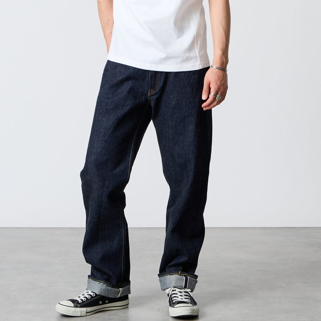 SUGAR CANE [シュガーケーン] 14.25ozスタンダードデニム 1947モデル [SC41947] 421A O.W &&モデル身長：177cm 着用サイズ：32&&