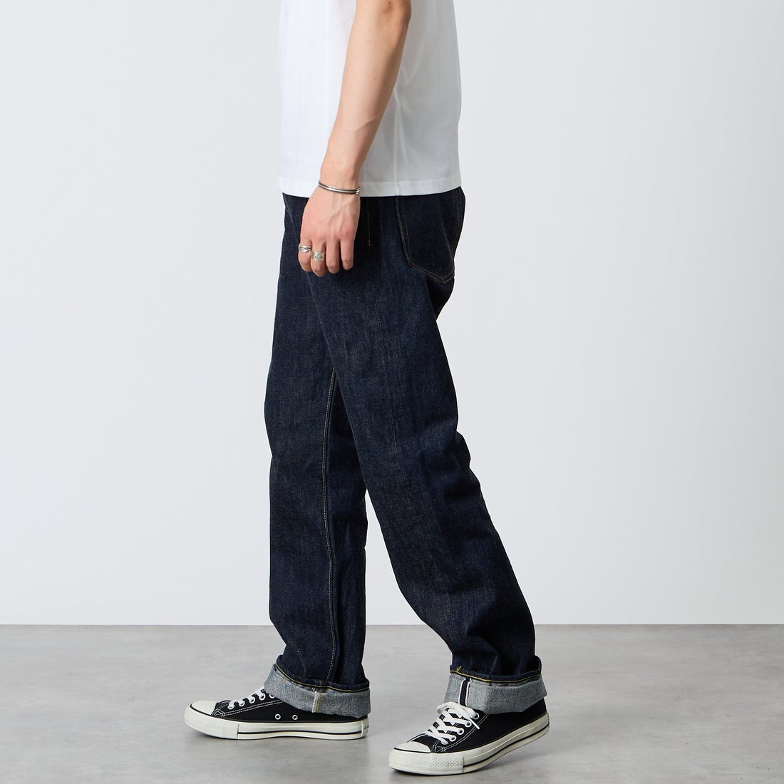 SUGAR CANE [シュガーケーン] 14.25ozスタンダードデニム 1947モデル [SC41947] 421A O.W &&モデル身長：177cm 着用サイズ：32&&