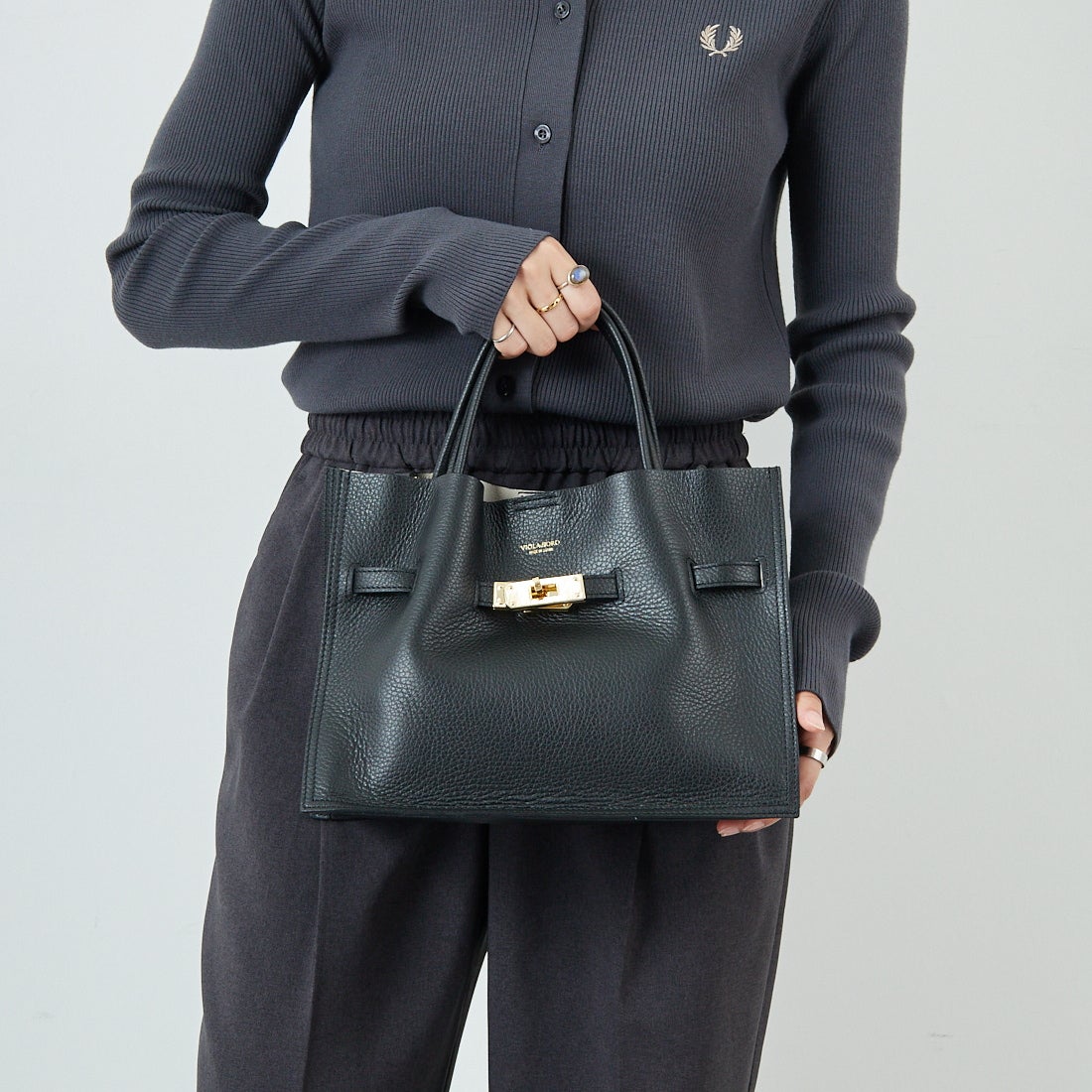 VIOLAd'ORO [ヴィオラドーロ] イタリアンWフェイスレザートートバッグ [V-1496] BLACK/GRAY