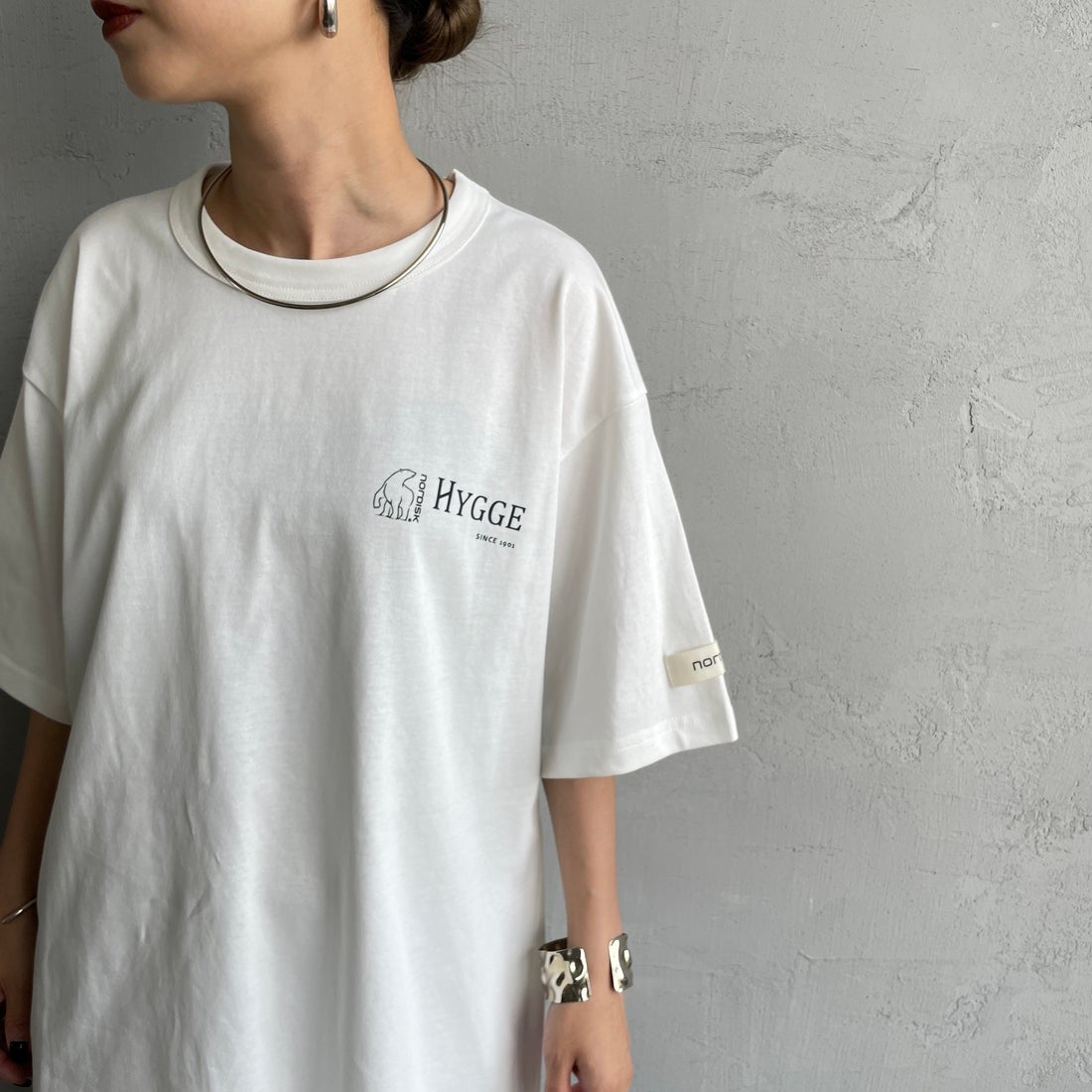 NORDISK [ノルディスク] 別注 HYGGE カモバックプリントTシャツ [NU11501-JF] WHITE &&モデル身長：150cm 着用サイズ：44&&
