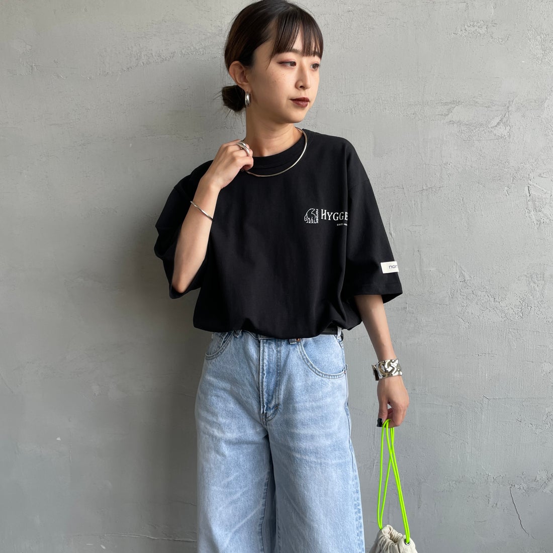 NORDISK [ノルディスク] 別注 HYGGE シカバックプリントTシャツ [NU11503-JF] BLACK &&モデル身長：150cm 着用サイズ：44&&