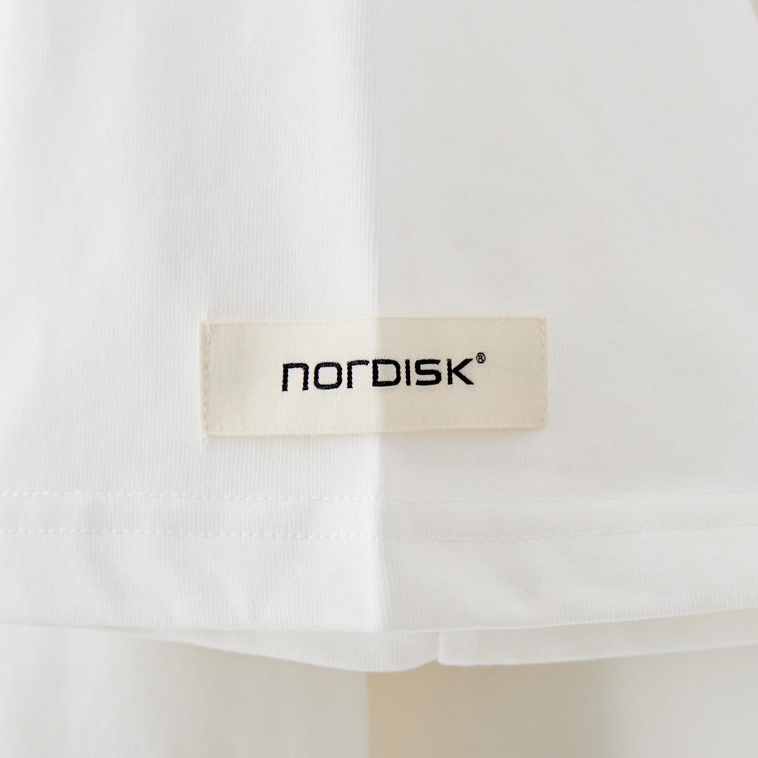 NORDISK [ノルディスク] 別注 バックロゴプリントTシャツ [NU11504-JF