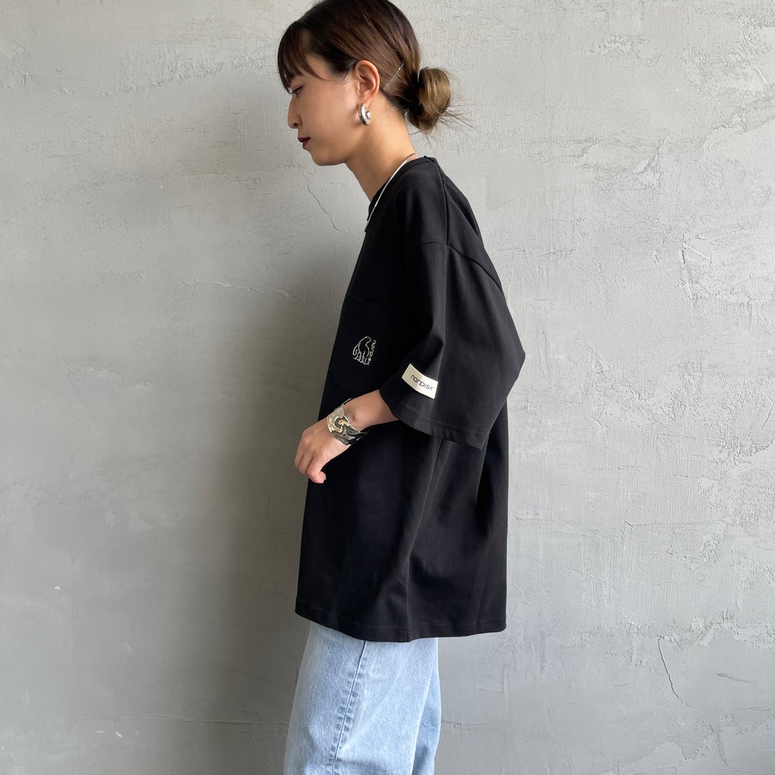 NORDISK [ノルディスク] 別注 ワンポイントポケットTシャツ [NU11505-JF] BLACK &&モデル身長：150cm 着用サイズ：44&&