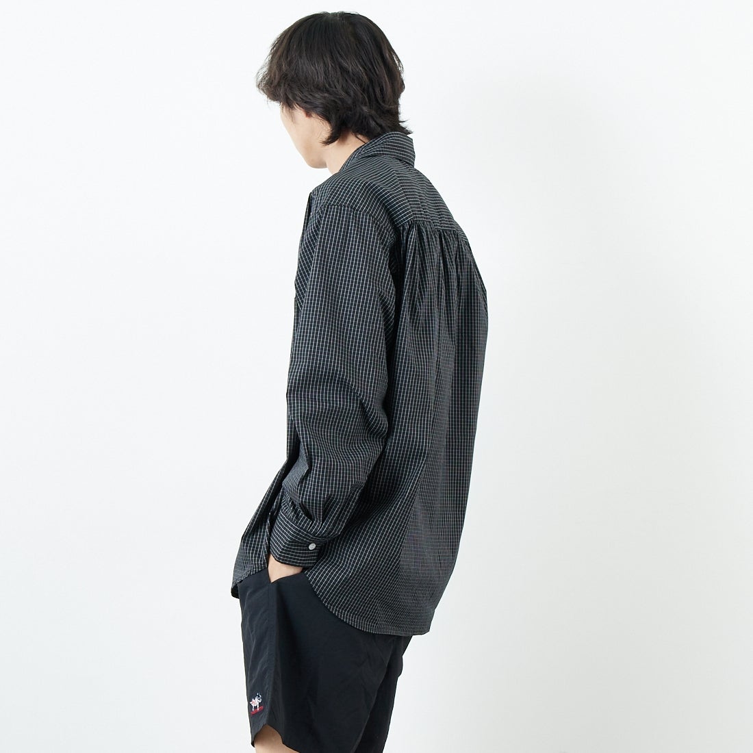 VALTA [ヴァルタ] 別注 シャーリングシャツ [VA25SS3042B-JF] CH710 BLK &&モデル身長：179cm 着用サイズ：M&&