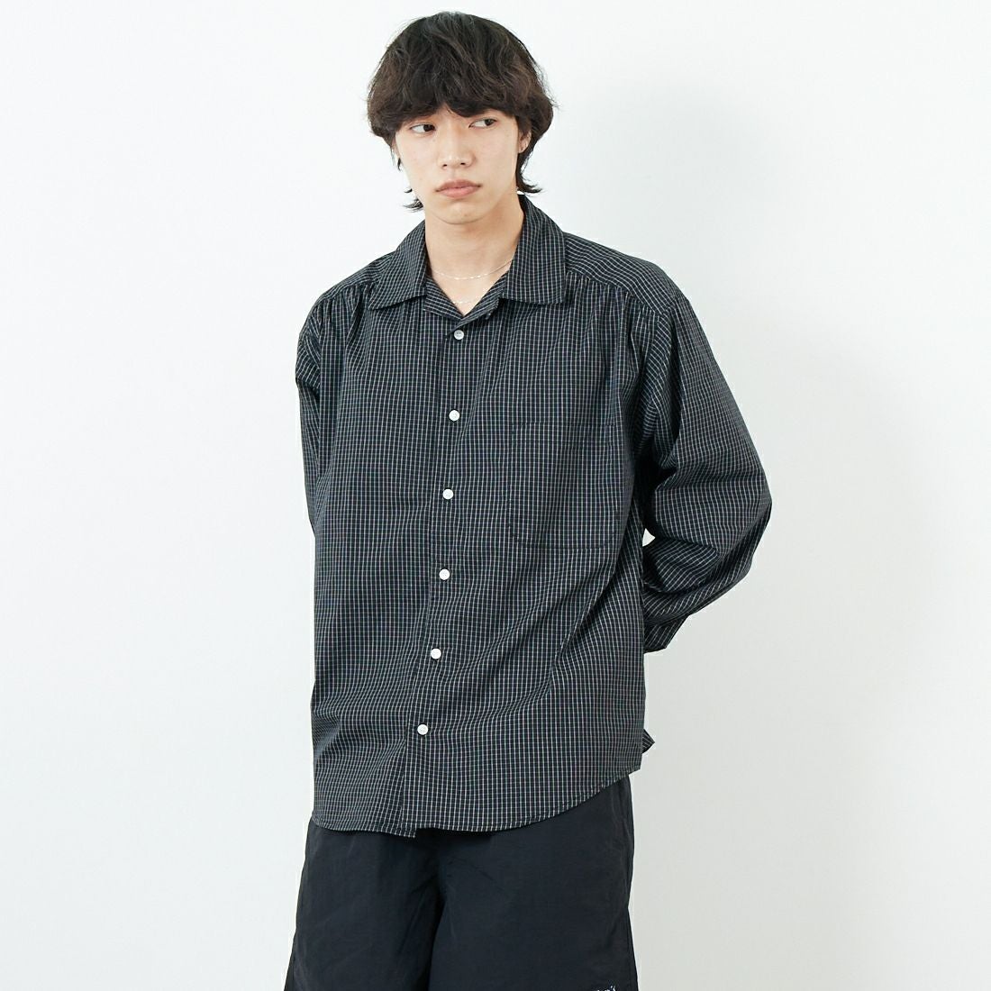 VALTA [ヴァルタ] 別注 シャーリングシャツ [VA25SS3042B-JF] CH710 BLK &&モデル身長：179cm 着用サイズ：M&&