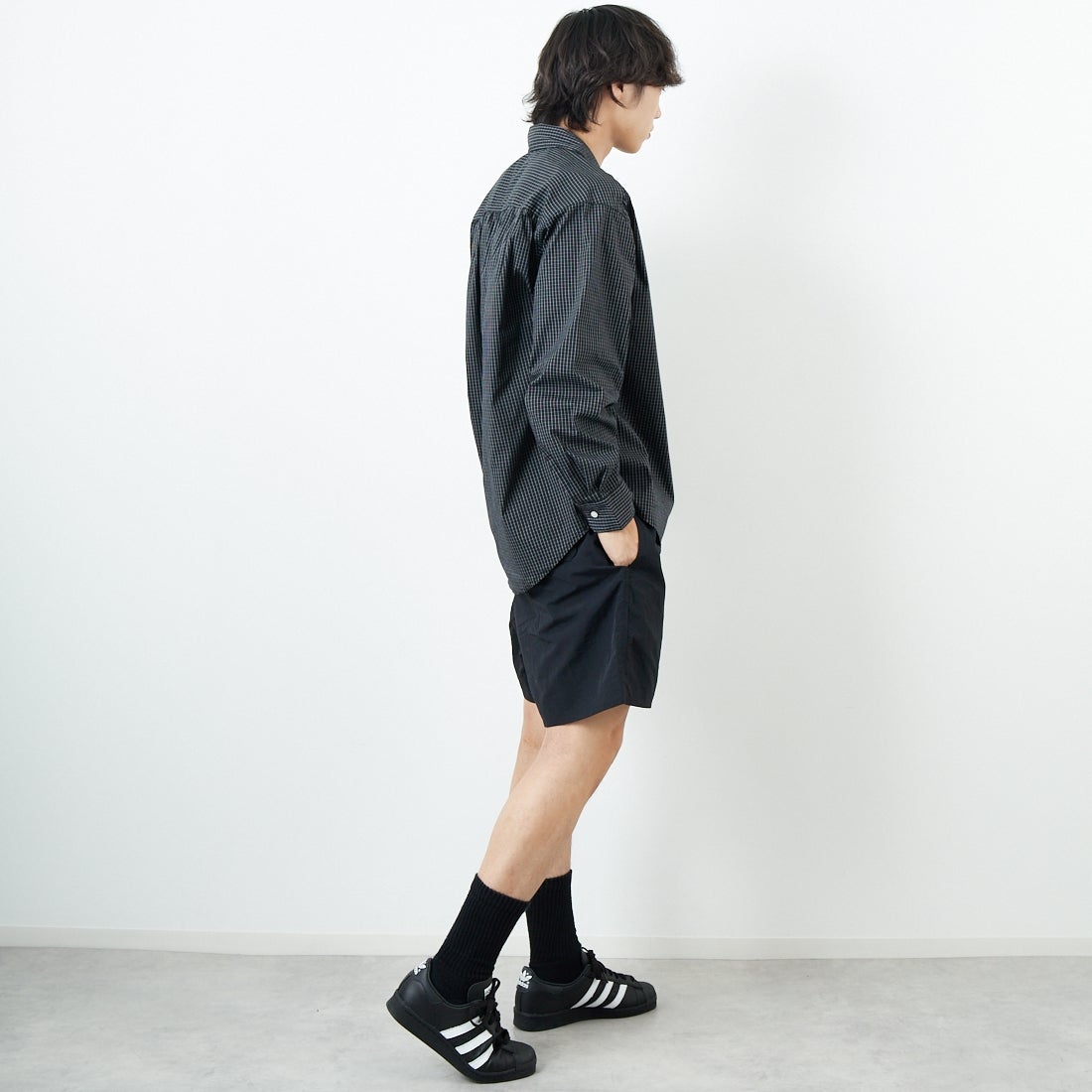 VALTA [ヴァルタ] 別注 シャーリングシャツ [VA25SS3042B-JF] CH710 BLK &&モデル身長：179cm 着用サイズ：M&&