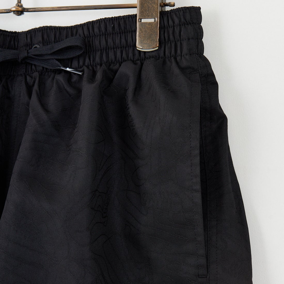 NIKE SWIM [ナイキスイム] スニーカーエンブロイデッド 7インチボレーショーツ [NESSF507] N001 ﾌﾞﾗｯｸ