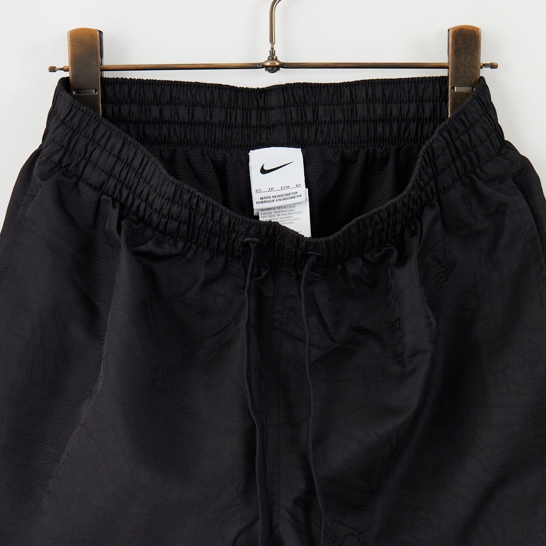 NIKE SWIM [ナイキスイム] スニーカーエンブロイデッド 7インチボレーショーツ [NESSF507] N001 ﾌﾞﾗｯｸ