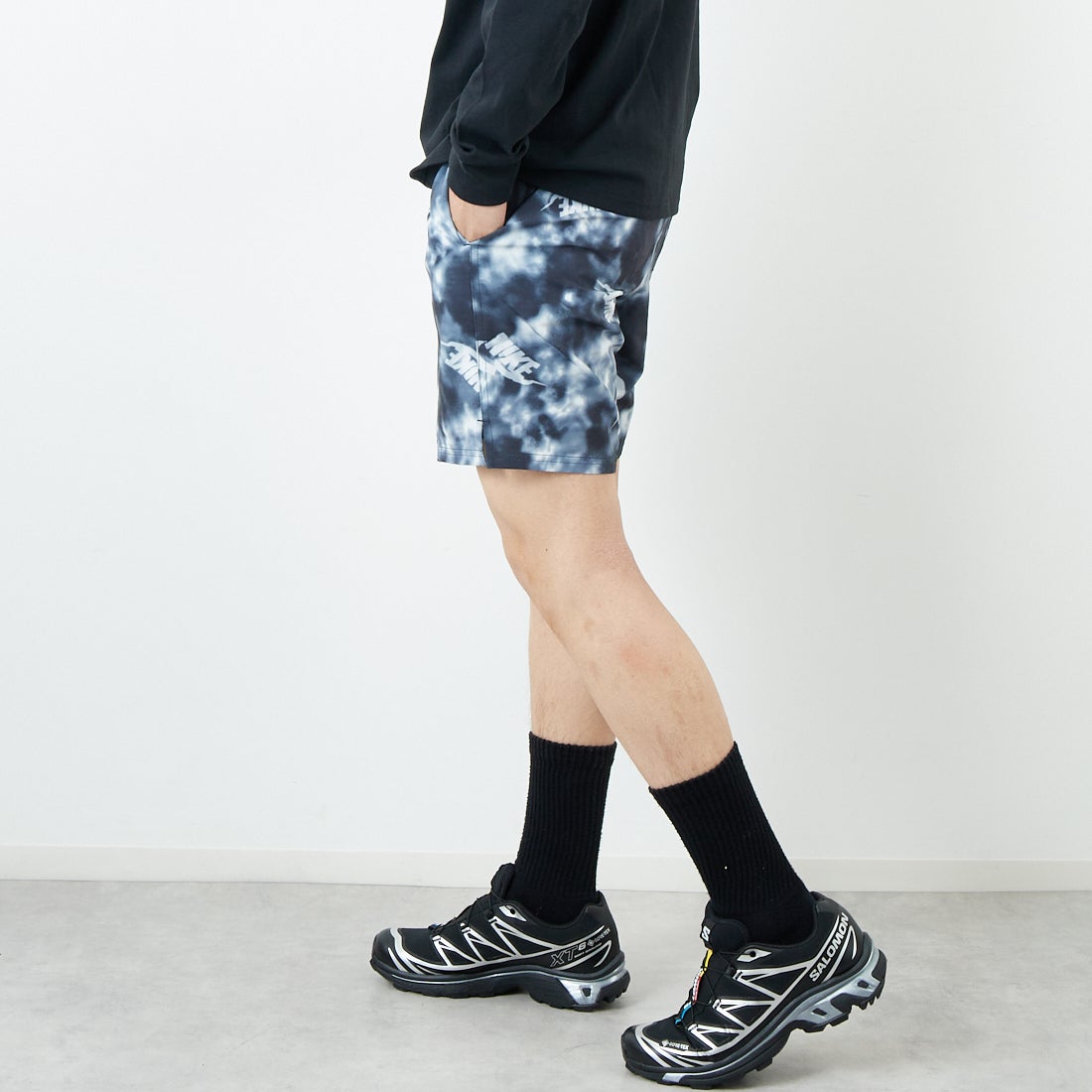 極美品2015 NIKE GYAKUSON ユーティリティランニングショーツXL NIKE SWIM [ナイキスイム] タイダイカモプリント 7インチボレー