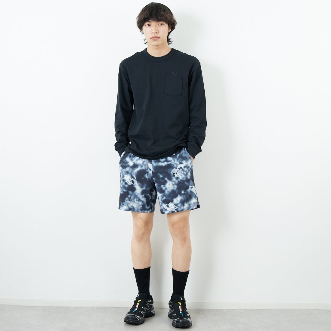 NIKE SWIM [ナイキスイム] タイダイカモプリント 7インチボレーショーツ [NESSF513] N054 ｳﾙﾌｸﾞ &&モデル身長：179cm 着用サイズ：L&&