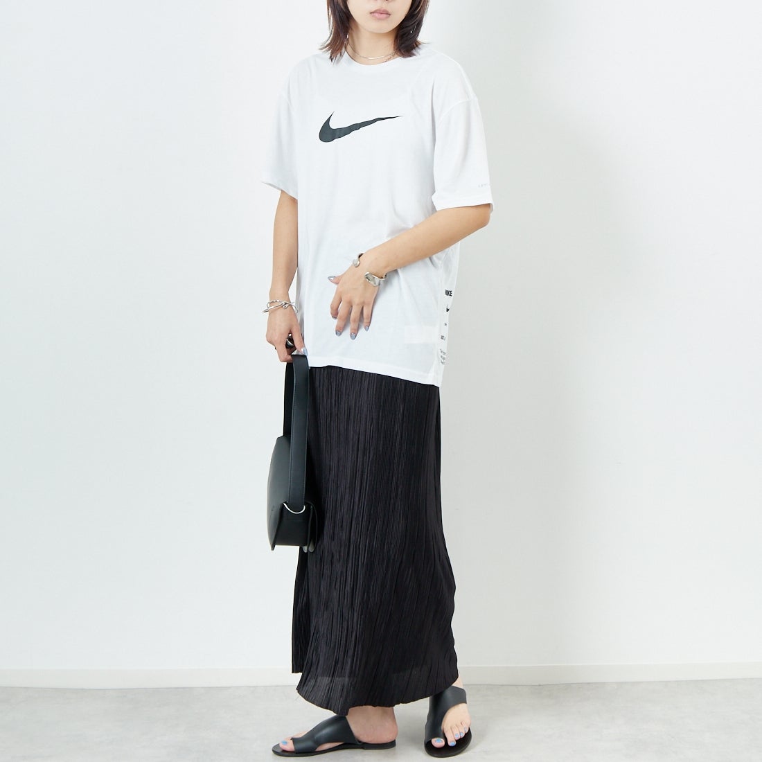 NIKE SWIM [ナイキスイム] コットンライク スニーカーボックスラッシュガード [NESSF523] N100 ﾎﾜｲﾄ &&モデル身長：167cm 着用サイズ：M&&