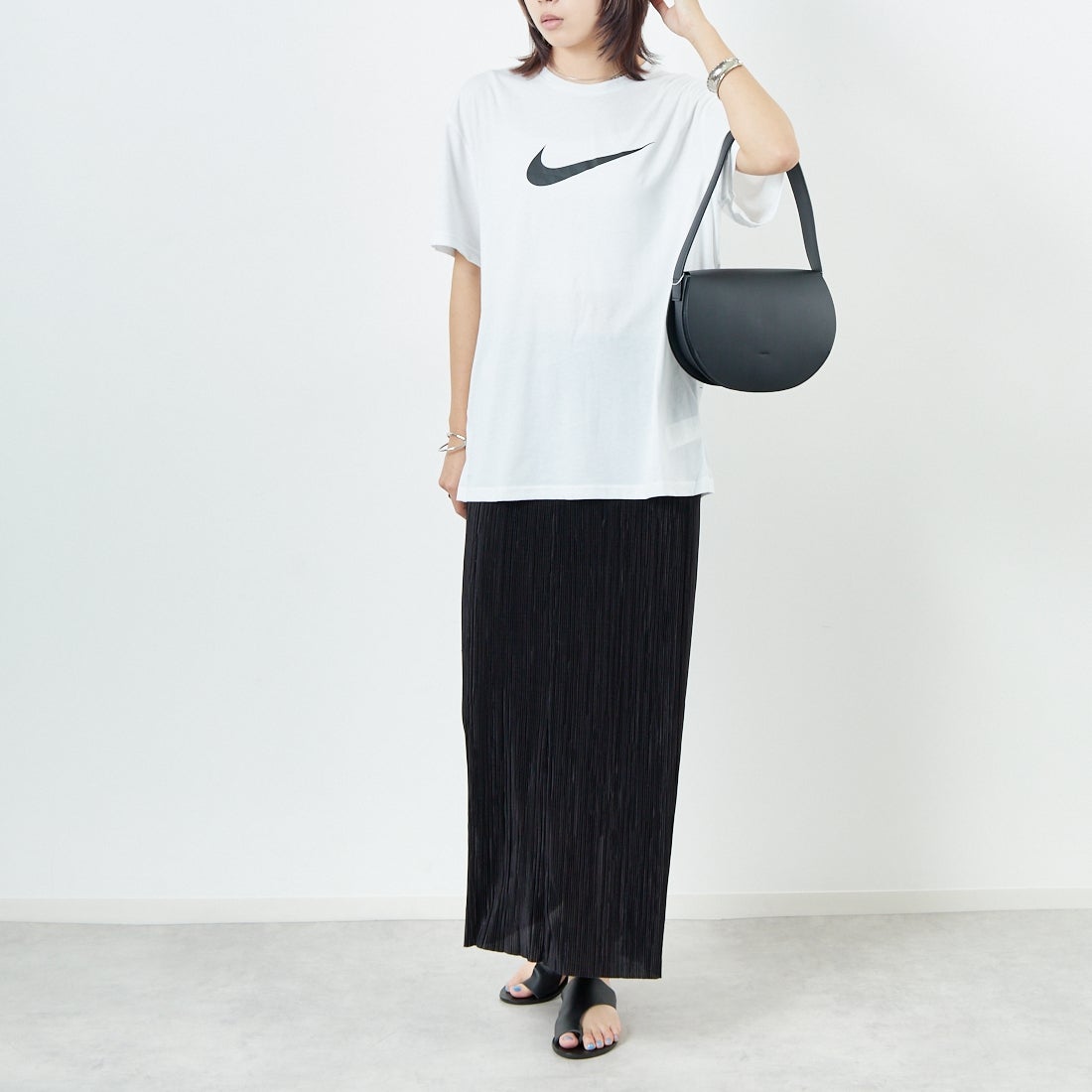 NIKE SWIM [ナイキスイム] コットンライク スニーカーボックスラッシュガード [NESSF523] N100 ﾎﾜｲﾄ &&モデル身長：167cm 着用サイズ：M&&