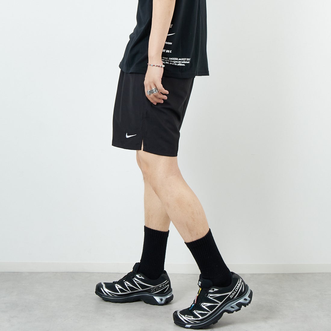 NIKE SWIM [ナイキスイム] ヒーロースタイル7インチボレーショーツ [NESSF559] N001 ﾌﾞﾗｯｸ &&モデル身長：179cm 着用サイズ：L&&