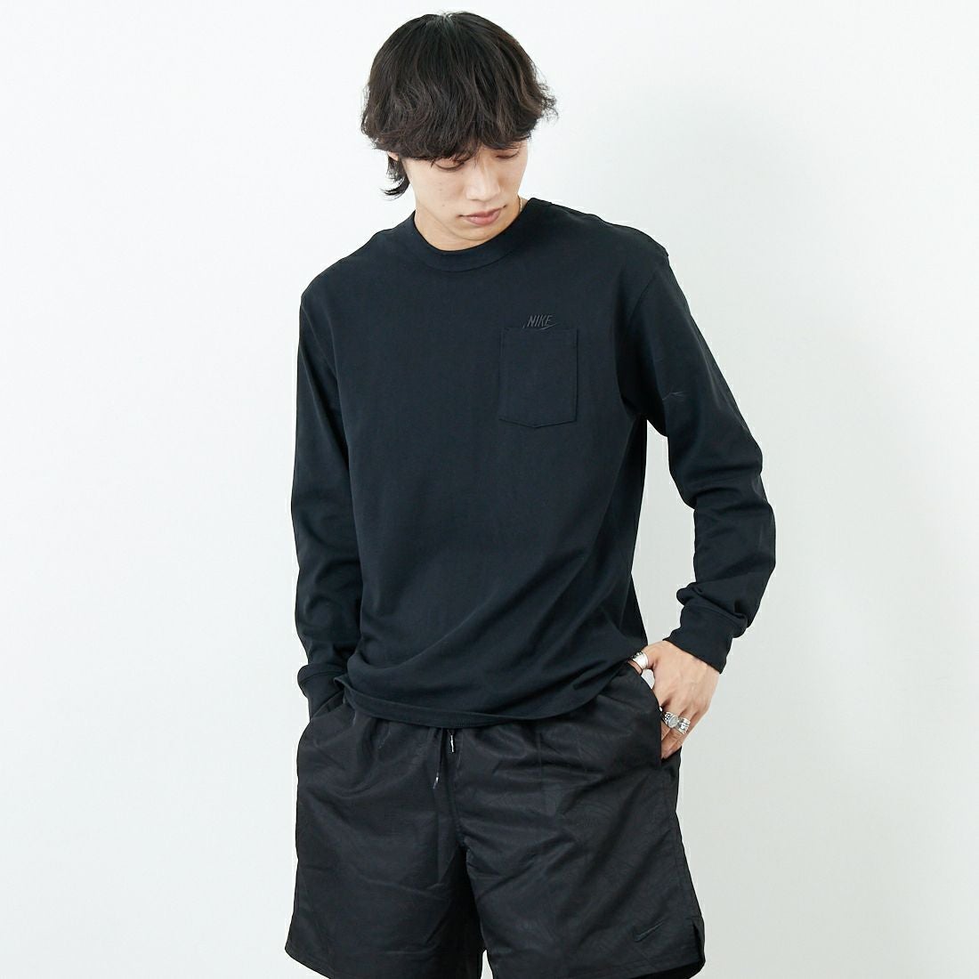 011 BLACK&&モデル身長：179cm 着用サイズ：M&&