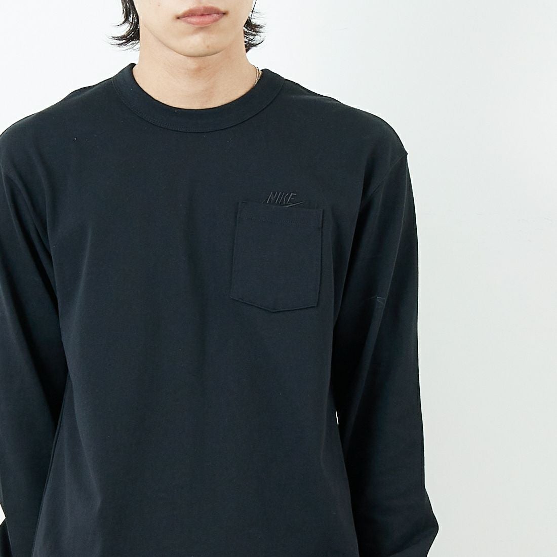 NIKE [ナイキ] プレミアムエッセンシャル ロングスリーブポケットTシャツ [DR7930]011 BLACK