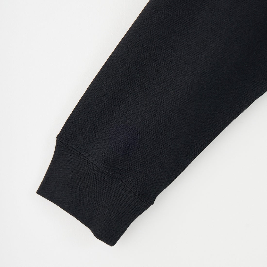 NIKE [ナイキ] プレミアムエッセンシャル ロングスリーブポケットTシャツ [DR7930]011 BLACK