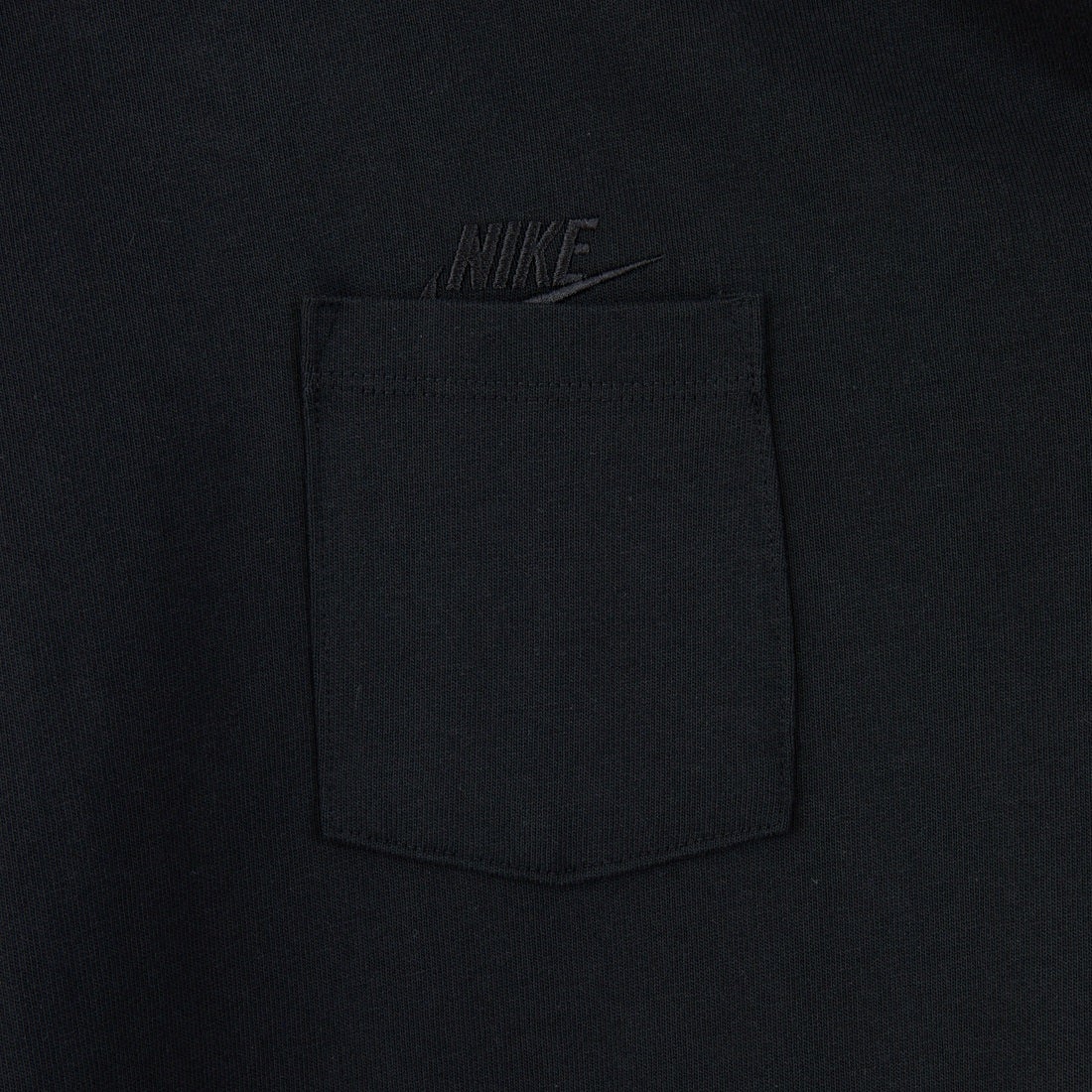 NIKE [ナイキ] プレミアムエッセンシャル ロングスリーブポケットTシャツ [DR7930]011 BLACK