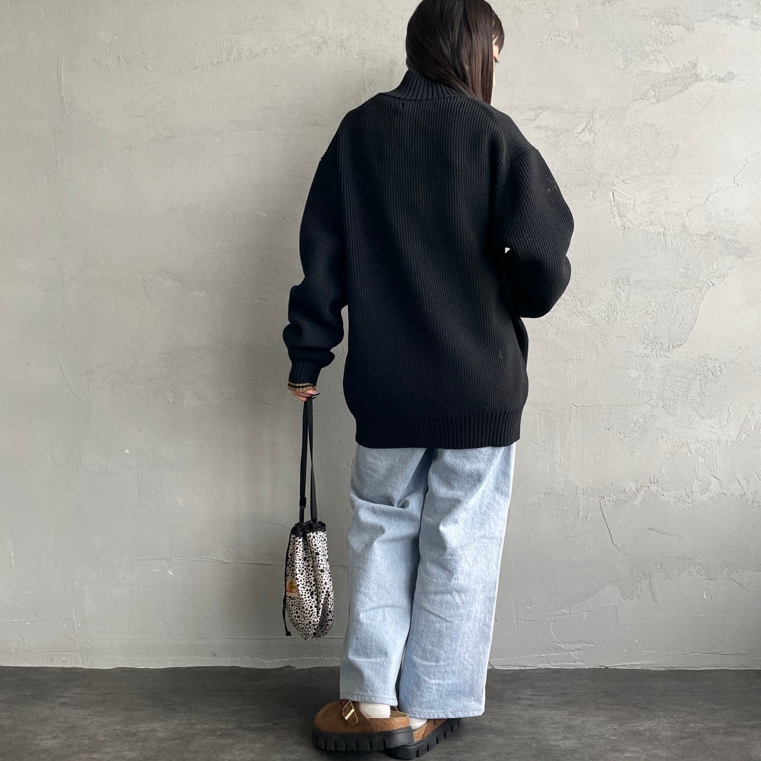 FRED PERRY [フレッドペリー] 別注 ドライバーズニット [FPM-25A-028JF] BLK/SHADED &&モデル身長：150cm 着用サイズ：S&&