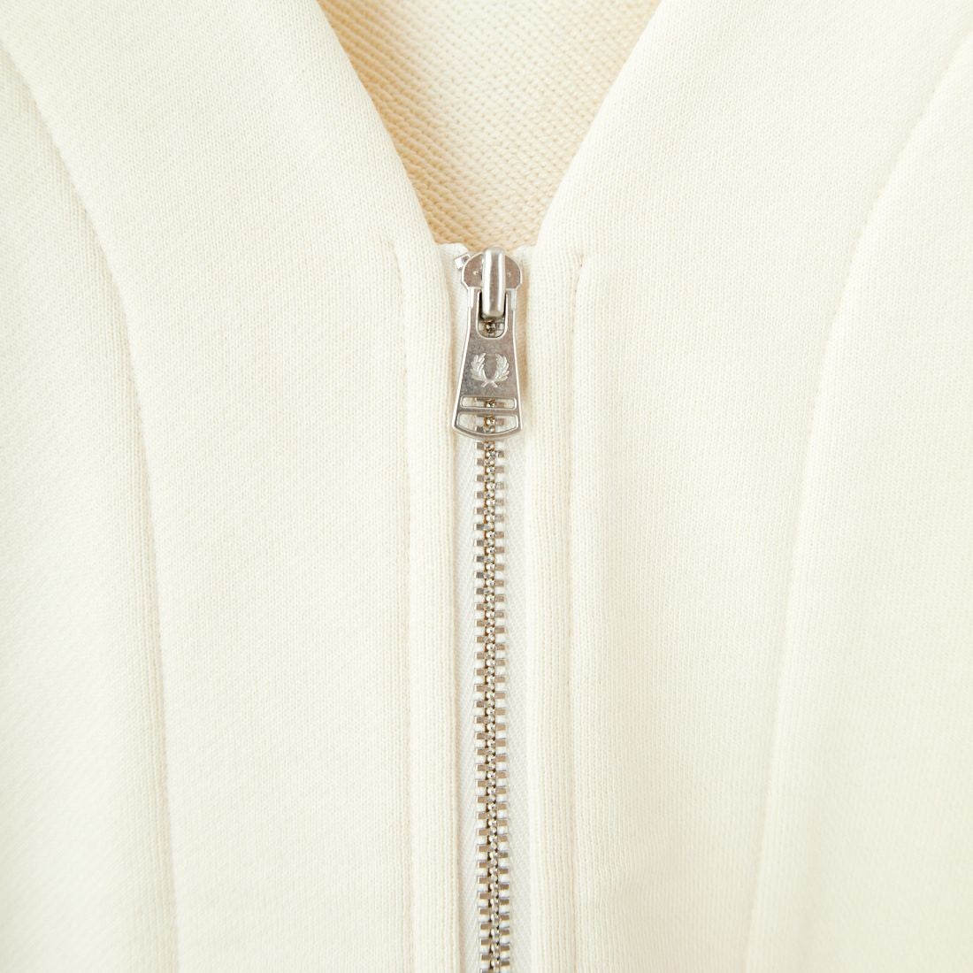 FRED PERRY [フレッドペリー] Vネックジップスルーカーディガン [G1151] 560 ECRU