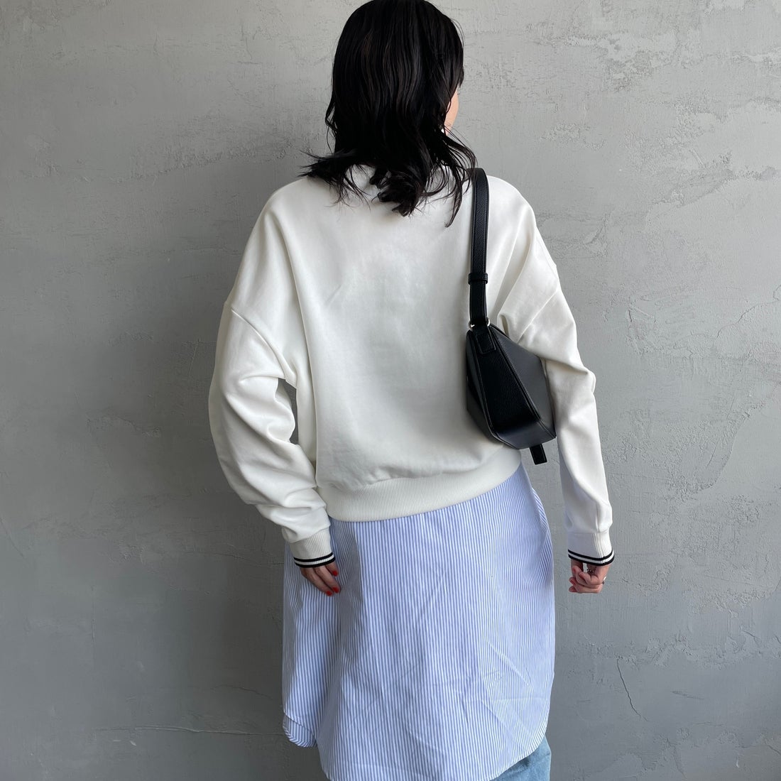 FRED PERRY [フレッドペリー] ツインティップ クロップドスウェット [G1148] 129 SNOW W &&モデル身長：160cm 着用サイズ：10&&