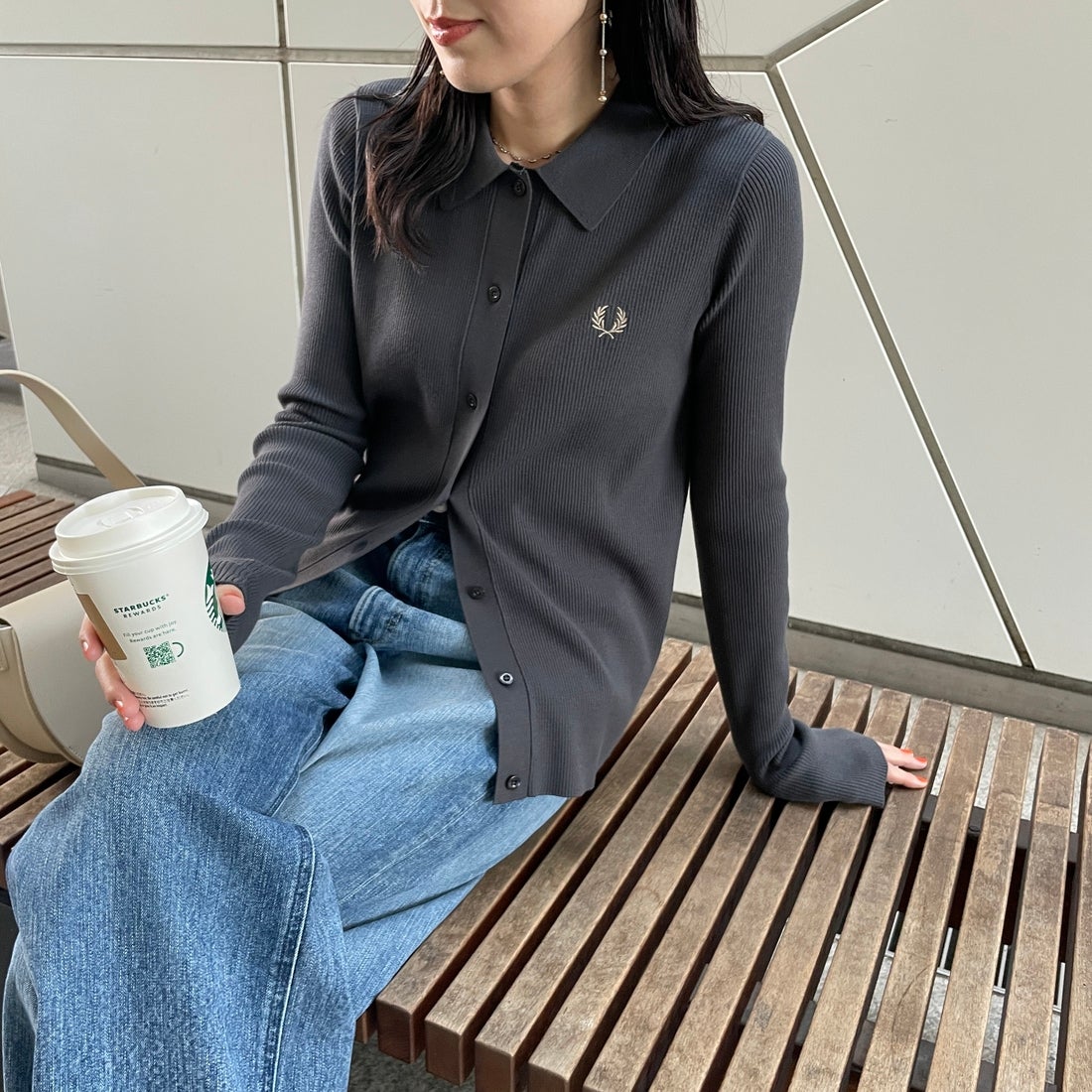 FRED PERRY [フレッドペリー] 別注 ワンポイントロゴ刺繍 リブニットポロシャツ [FPW-25A-009JF] ANCHOR/WAR &&モデル身長：160cm 着用サイズ：10&&