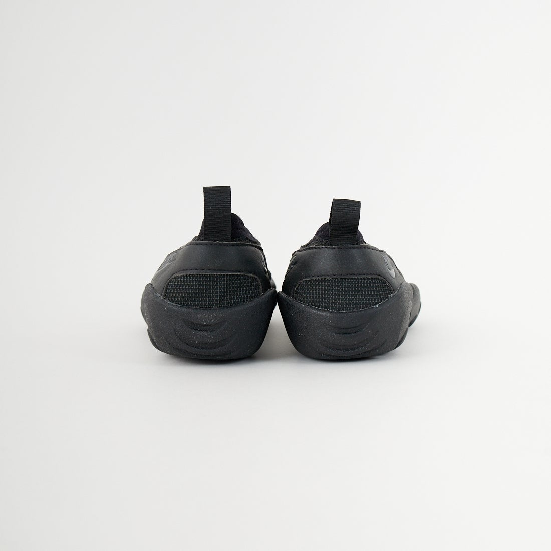 NIKE [ナイキ] アクア ターフ [FZ5627] 001 ﾌﾞﾗｯｸ