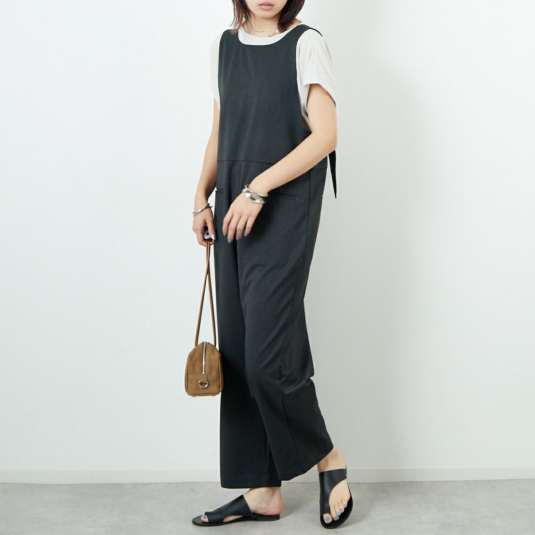Commencement [コメンスメント] 2WAYサロペット [C-305] CHARCOAL &&モデル身長：167cm 着用サイズ：F&&