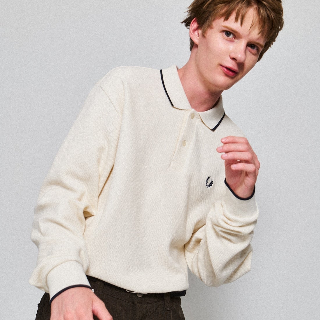 FRED PERRY [フレッドペリー] 別注 ワンポイントロゴ刺繍 ロングスリーブポロシャツ [FPM-25A-027JF] ECRU/NAVY