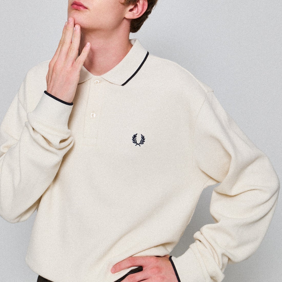 FRED PERRY [フレッドペリー] 別注 ワンポイントロゴ刺繍 ロングスリーブポロシャツ [FPM-25A-027JF] ECRU/NAVY