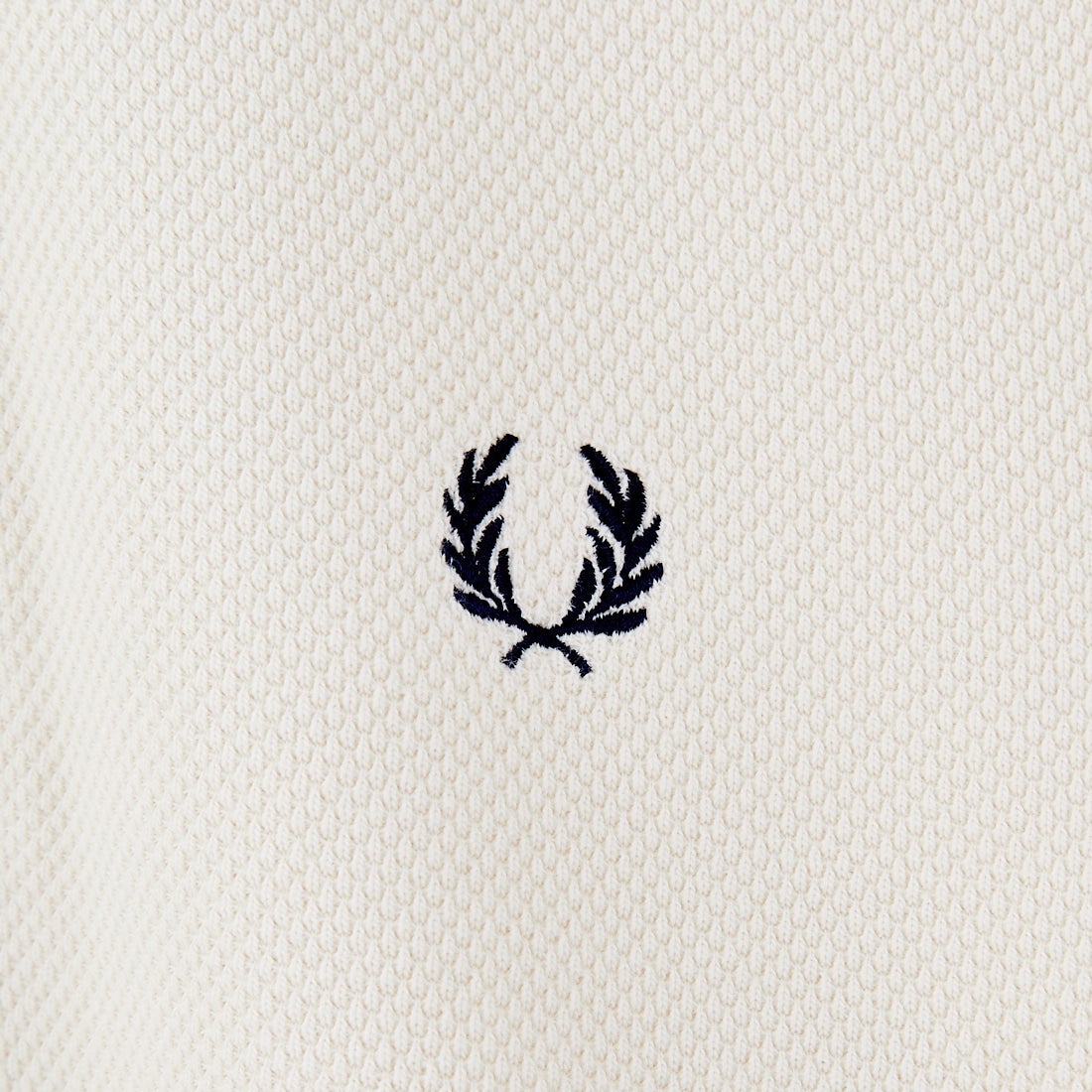 FRED PERRY [フレッドペリー] 別注 ワンポイントロゴ刺繍 ロングスリーブポロシャツ [FPM-25A-027JF] ECRU/NAVY