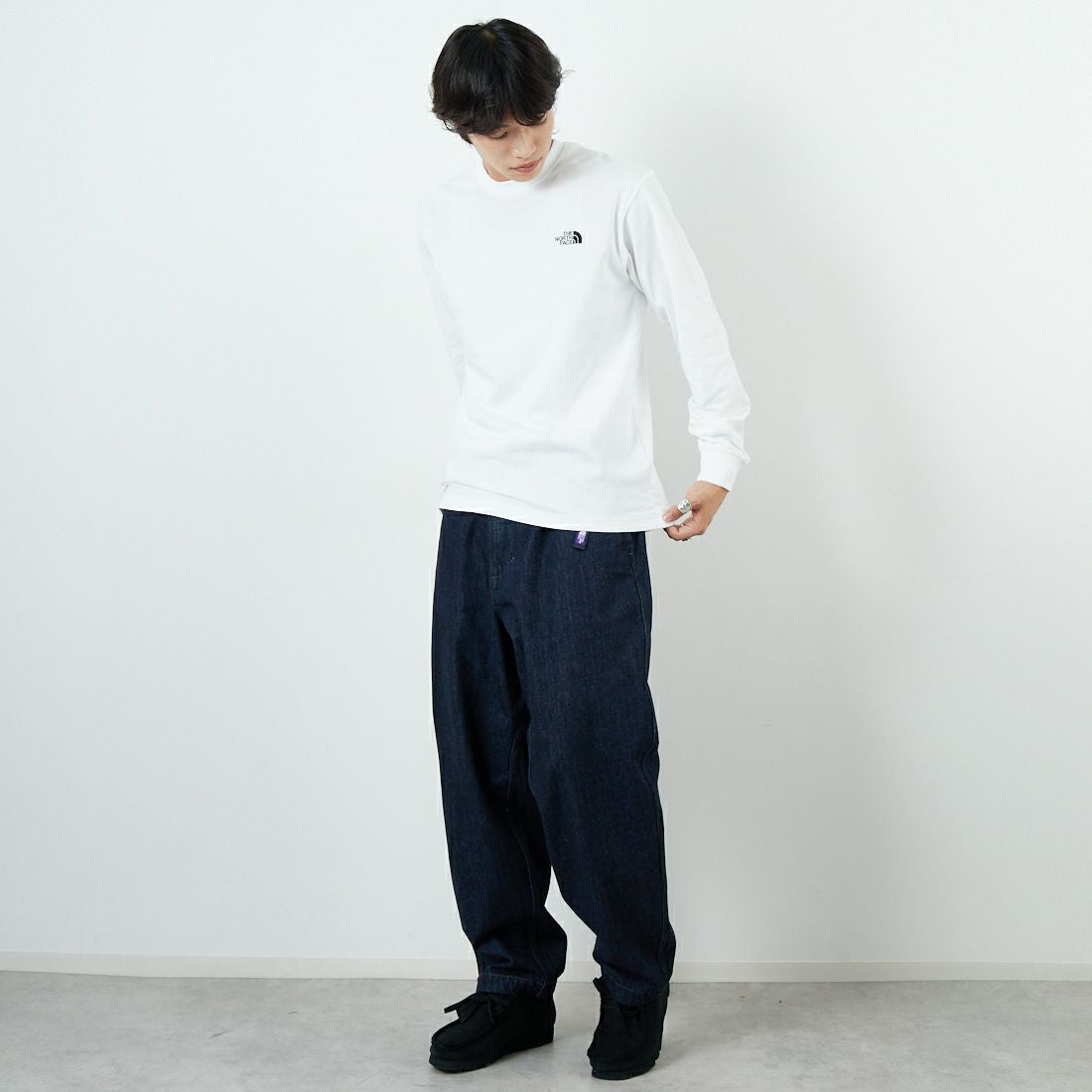 THE NORTH FACE [ザ ノースフェイス] ロングスリーブ スクエアデジタルグラフィックTシャツ [NT82545] W &&モデル身長：179cm 着用サイズ：M&&