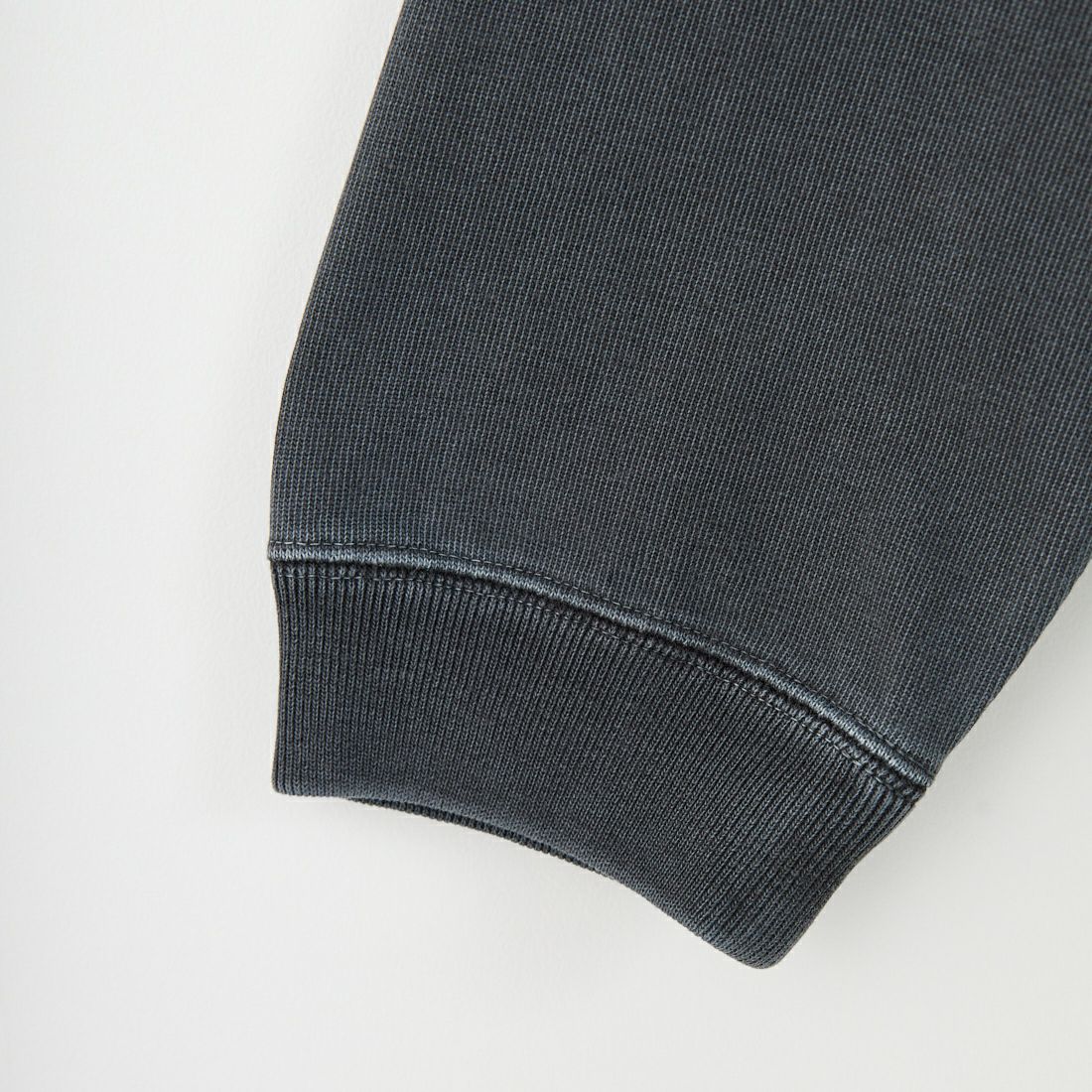 MANHATTAN PORTAGE [マンハッタンポーテージ] 別注 手書き風バックプリント ロングスリーブTシャツ [25FWMP-IN76-JF] CHARCOAL