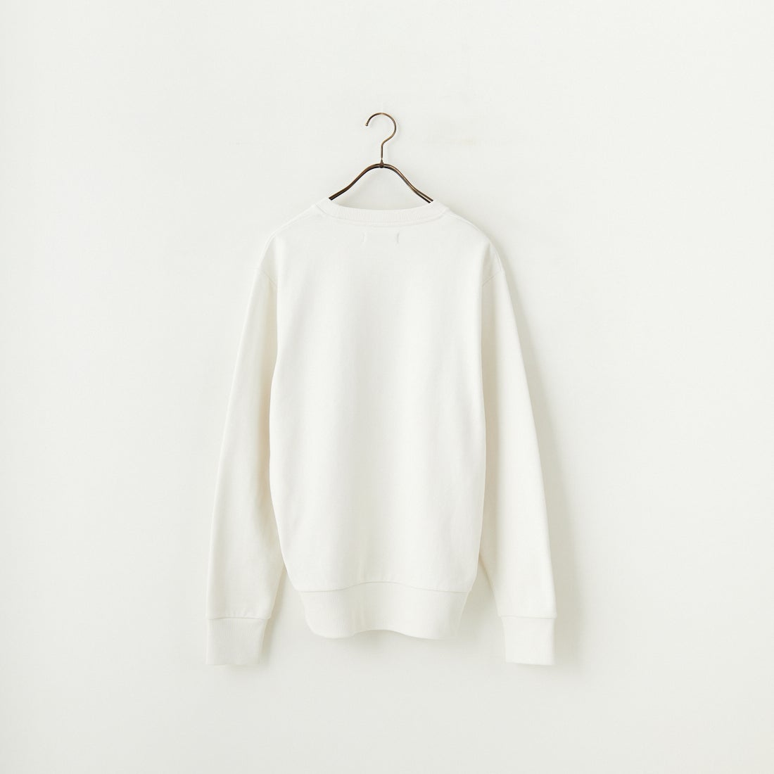 FRED PERRY [フレッドペリー] Chosen by Champions クルーネックスウェット [M1605] 129 SNOW W