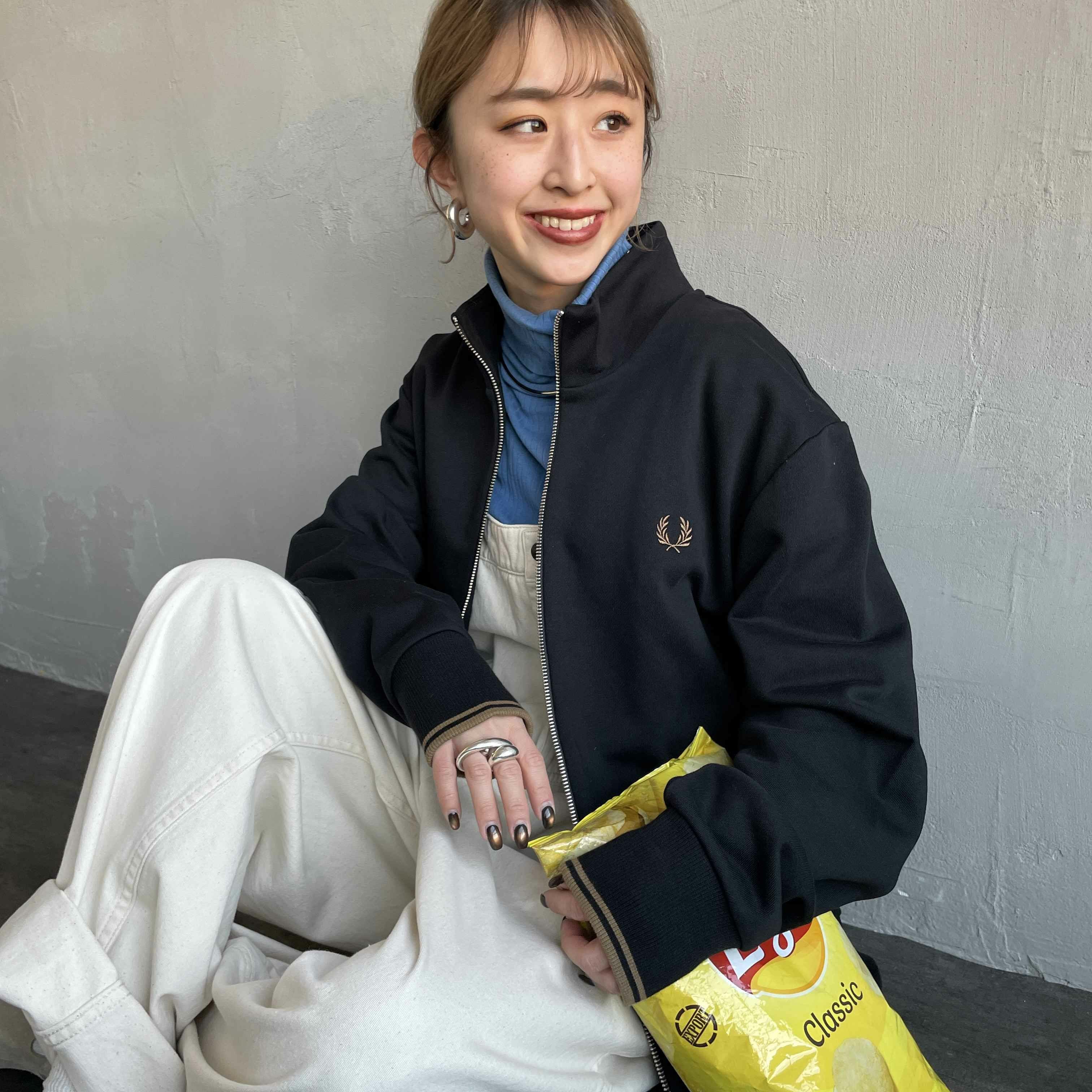 FRED PERRY [フレッドペリー] ジップスルースウェット [J1327