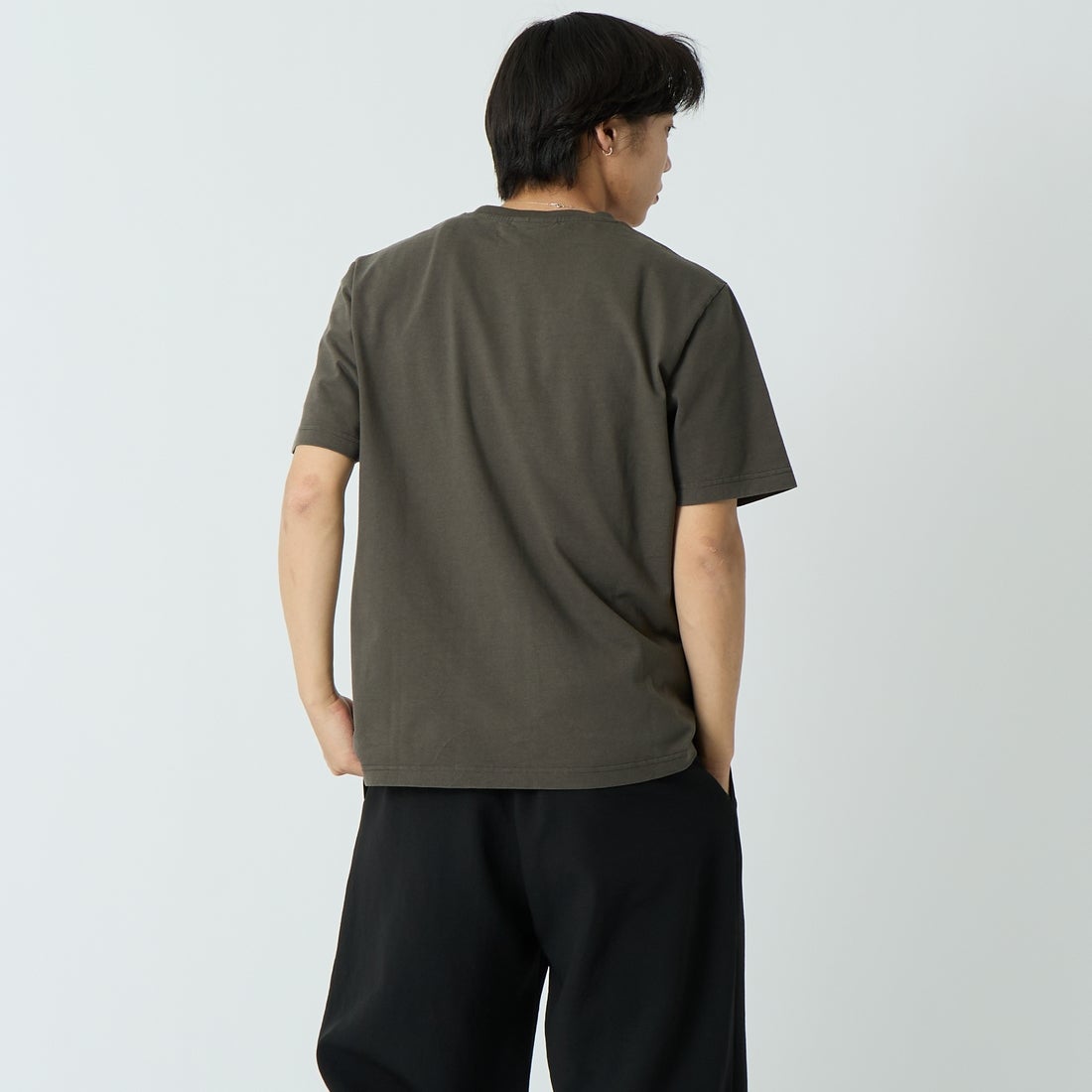 MAISON KITSUNE [メゾン キツネ] ハンドライティング コンフォートTシャツ [MM00126KJ7025] 0453 BELUG &&モデル身長：179cm 着用サイズ：M&&