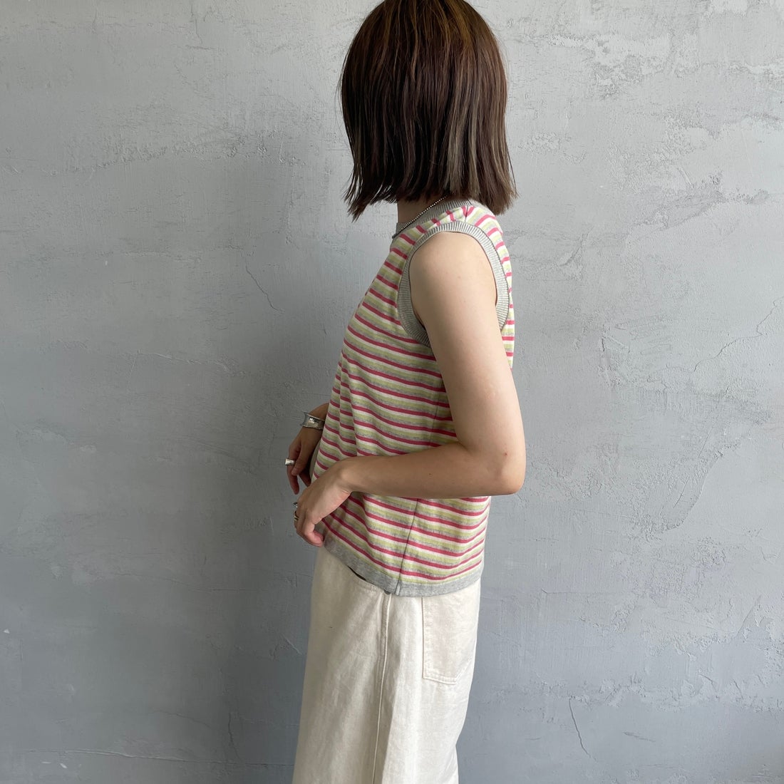MEYAME [メヤメ] ボーダーコットンニットノースリーブトップス [MEY-2131] GREY &&モデル身長：158cm 着用サイズ：F&&