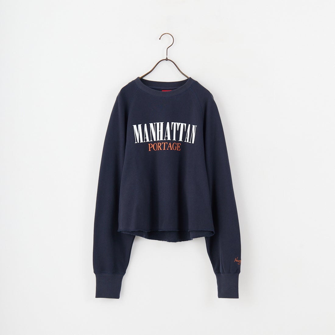 MANHATTAN PORTAGE [マンハッタンポーテージ] 別注 ロゴプリント カットオフスウェット [25FWMP-INL016-JF] NAVY