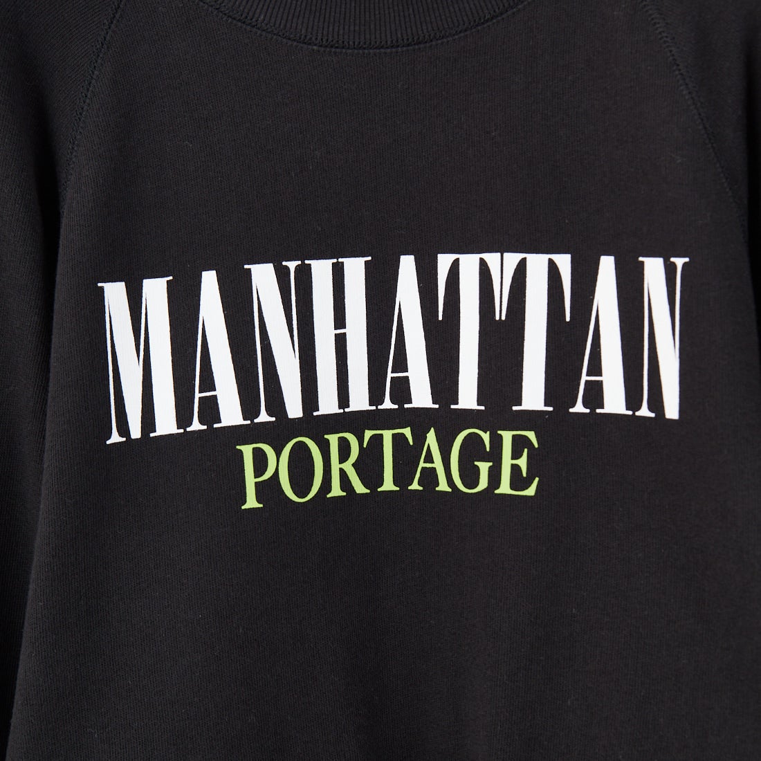 MANHATTAN PORTAGE [マンハッタンポーテージ] 別注 ロゴプリント カットオフスウェット [25FWMP-INL016-JF] BLACK