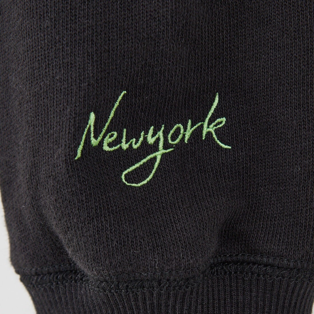 MANHATTAN PORTAGE [マンハッタンポーテージ] 別注 ロゴプリント カットオフスウェット [25FWMP-INL016-JF] BLACK