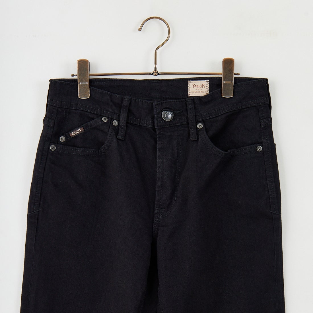 YANUK [ヤヌーク] テーパードデニム PHILIP2 [57253014] BLK