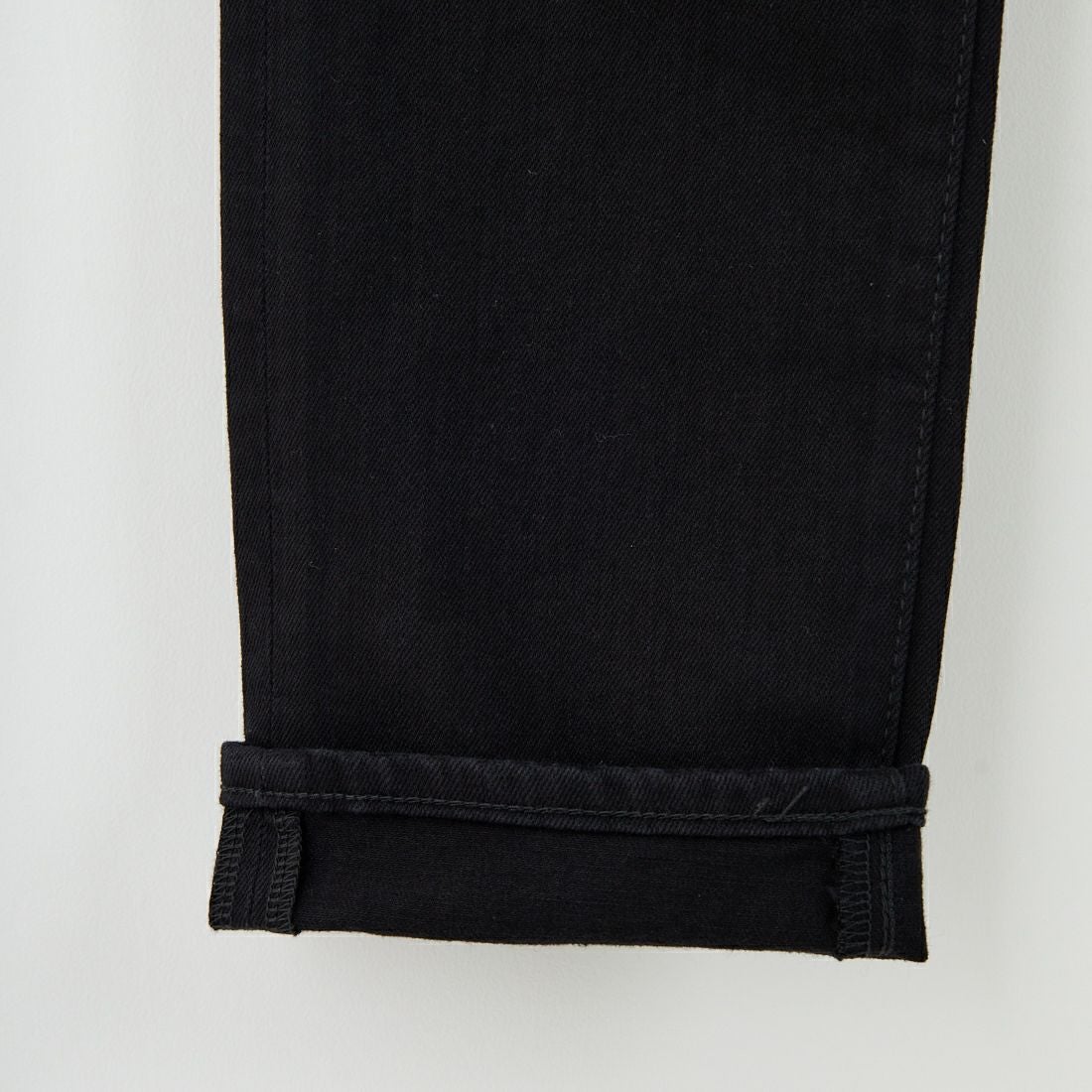 YANUK [ヤヌーク] テーパードデニム PHILIP2 [57253014] BLK