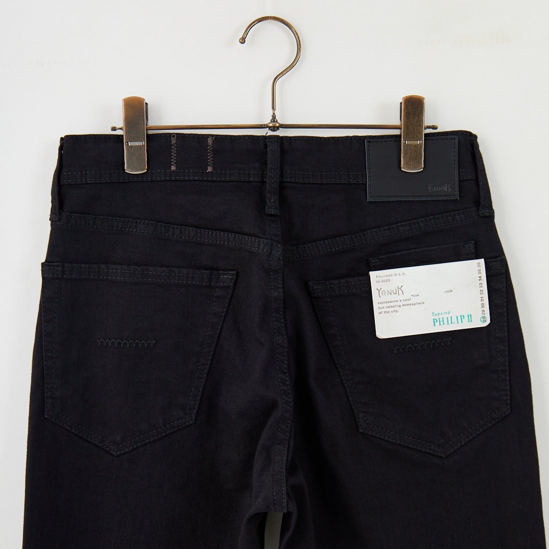 YANUK [ヤヌーク] テーパードデニム PHILIP2 [57253014] BLK