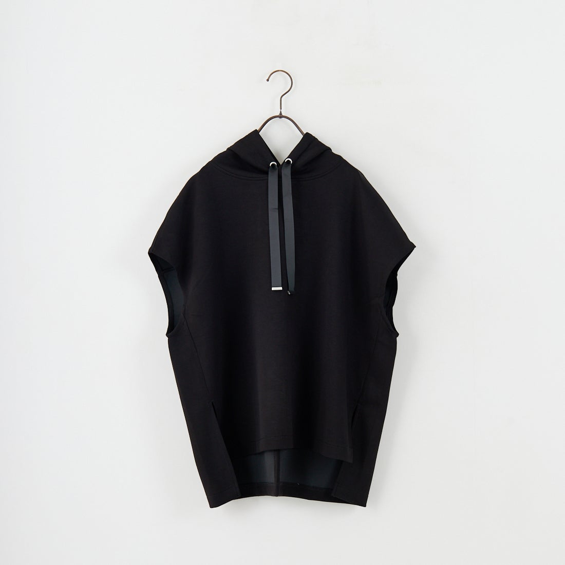 09 BLACK