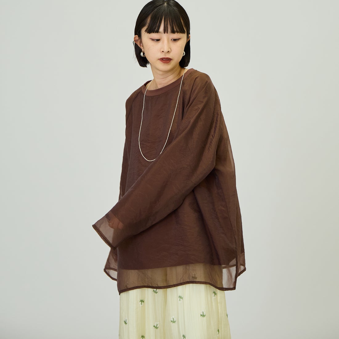 28 BROWN&&モデル身長：150cm 着用サイズ：F&&