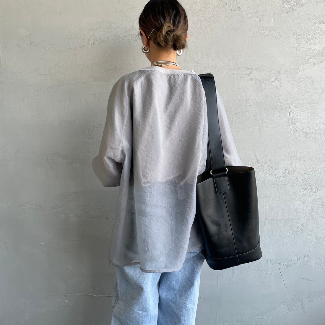 nenom [ネノム] ラグランシアーレイヤードTシャツ [NE25132014] 07 GRAY &&モデル身長：150cm 着用サイズ：F&&