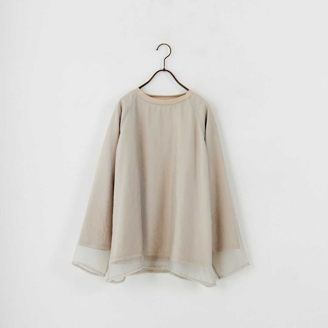 nenom [ネノム] ラグランシアーレイヤードTシャツ [NE25132014] 10 SAX &&モデル身長：150cm 着用サイズ：F&&