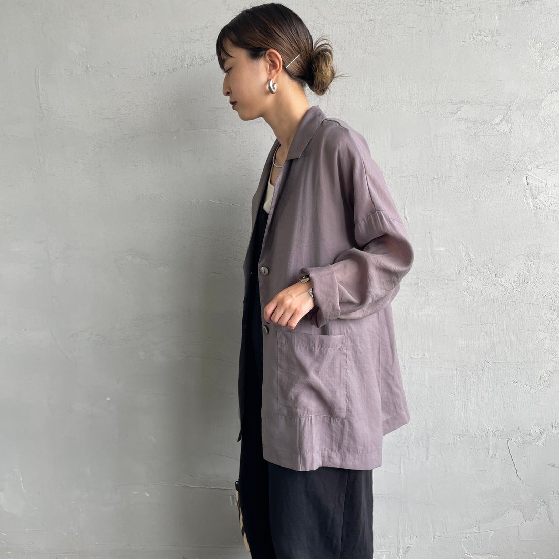 nenom [ネノム] シアーテーラードジャケット [NE25132082] 07 GRAY &&モデル身長：150cm 着用サイズ：F&&